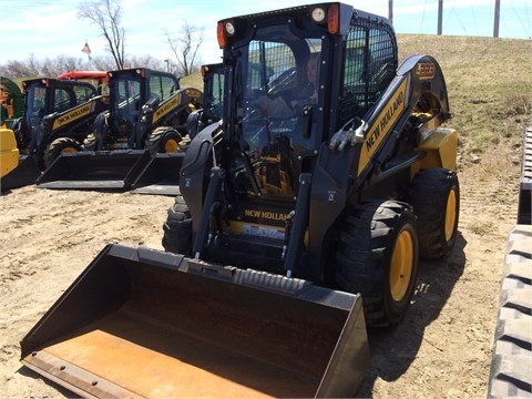  New Holland L223 de medio uso en venta Ref.: 1401729460927145 No. 3