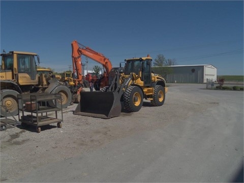  VOLVO  L50F usada a buen precio Ref.: 1401817846070734 No. 2