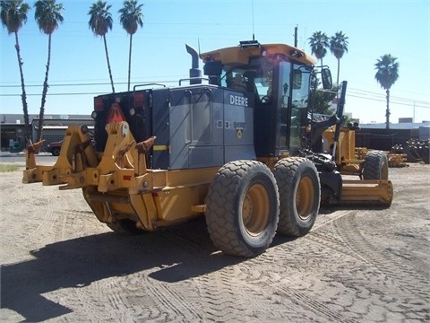 Motoconformadoras Deere 772GP