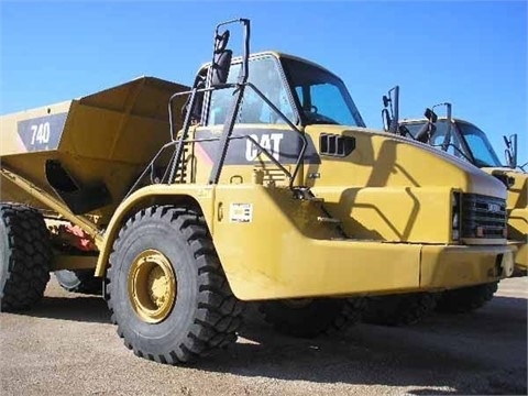 Off Road Truck Caterpillar 740