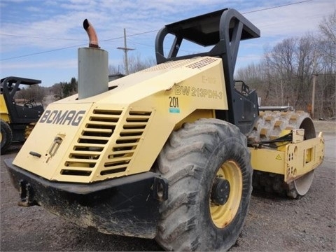  Bomag BW213D seminueva en venta Ref.: 1402160040264539 No. 3