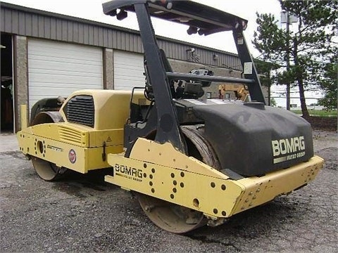 Compactadora Vibratoria Bomag BW278