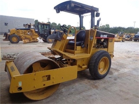  Caterpillar CS-323 C en venta, usada Ref.: 1402326939330167 No. 2