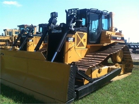 Dozers/tracks Caterpillar D6H