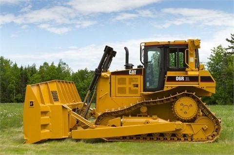 CATERPILLAR D6R usada a buen precio Ref.: 1402965145495999 No. 2