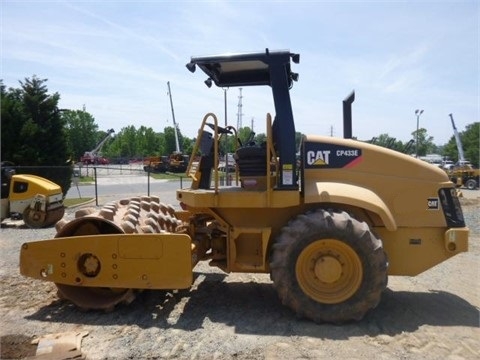 Compactadoras Suelos Y Rellenos Caterpillar CP-433E