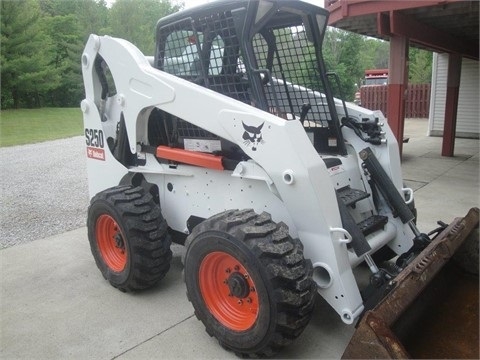  Bobcat S250 de segunda mano en venta Ref.: 1403021125469204 No. 2