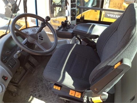 VOLVO L220G de segunda mano a la venta Ref.: 1403220333531279 No. 4