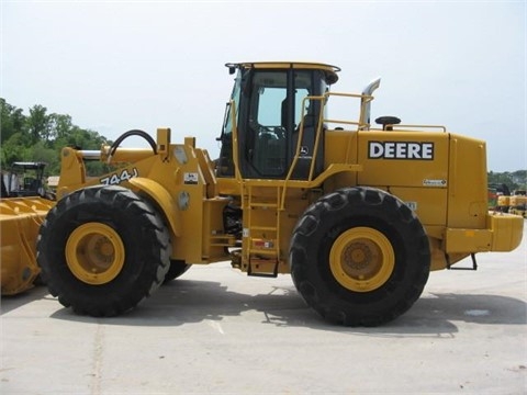 DEERE 744J en venta Ref.: 1403295579826525 No. 3