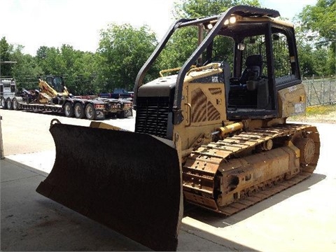 Dozers/tracks Caterpillar D5K