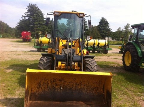 DEERE 244J usada a la venta Ref.: 1404496262446900 No. 2