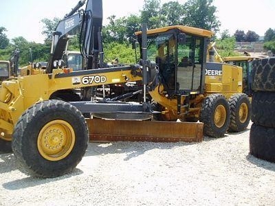 Motor Graders Deere 670D