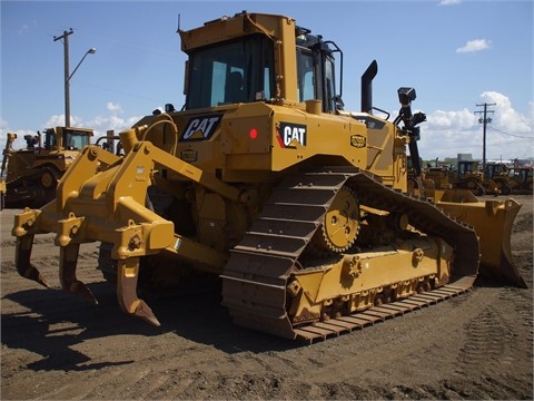 Dozers/tracks Caterpillar D6T