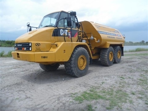 Camiones De Carga Caterpillar 725