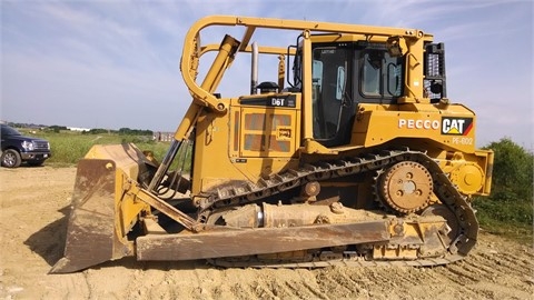 Dozers/tracks Caterpillar D6T