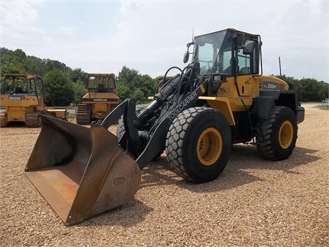 Wheel Loaders Komatsu WA250