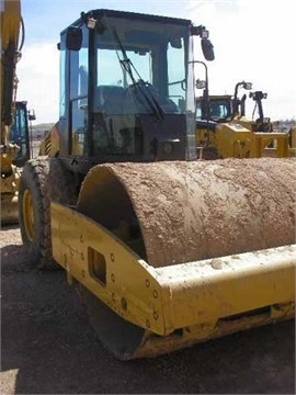 Compactadora Vibratoria Caterpillar CS56