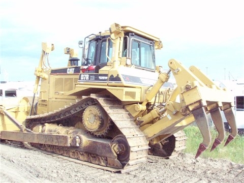 Caterpillar D7R de medio uso en venta en Perú - remate Ref.: 1405971625464842 No. 2