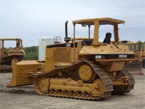  Caterpillar D6M en venta, usada Ref.: 1405991970157589 No. 2