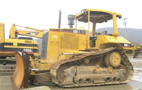  Caterpillar D6M de segunda mano Ref.: 1405992840385813 No. 4