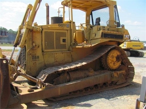 Dozers/tracks Caterpillar D6H