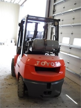  Toyota 7FGU30 en venta, usada Ref.: 1406762021407318 No. 3