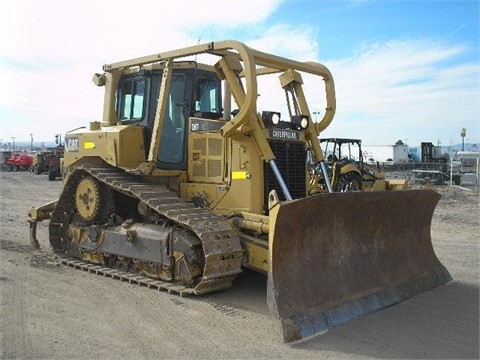 Dozers/tracks Caterpillar D6T