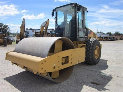 Compactadora Vibratoria Caterpillar CS56