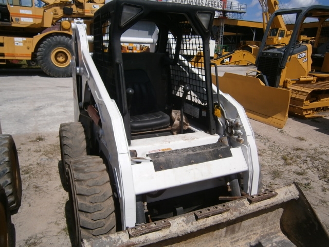 Minicargadores Bobcat S175