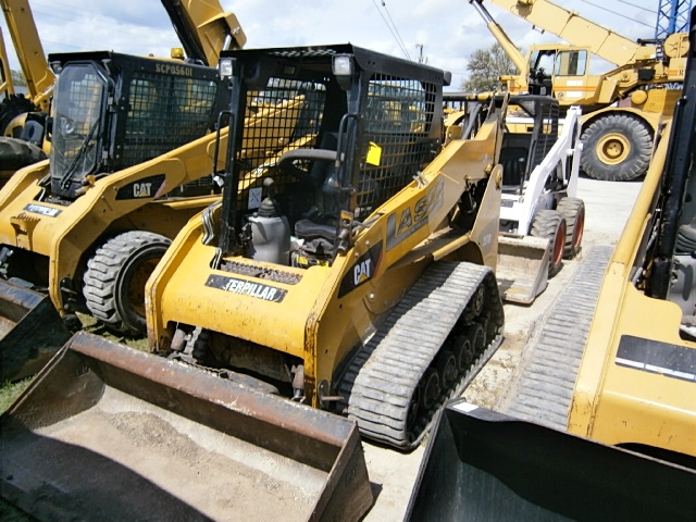 CARGADOR SOBRE ORUGAS Caterpillar 257B usada a la venta Ref.: 1407348306574187 No. 2