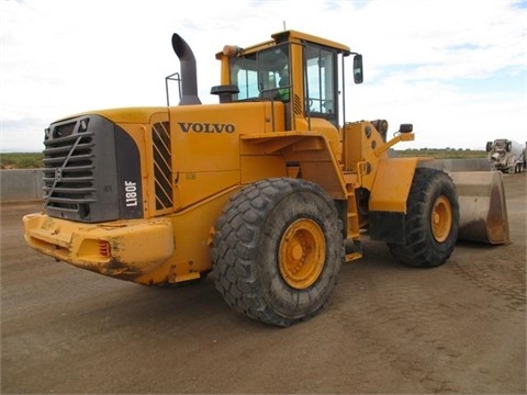 VOLVO L180F de medio uso en venta Ref.: 1407369572032091 No. 2