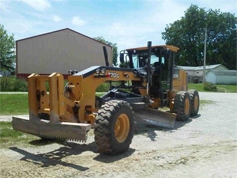  Deere 770G de medio uso en venta Ref.: 1407963389185963 No. 4