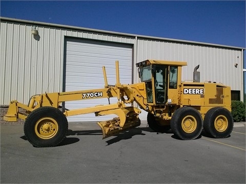  Deere 770CH usada a la venta Ref.: 1408113803886979 No. 3