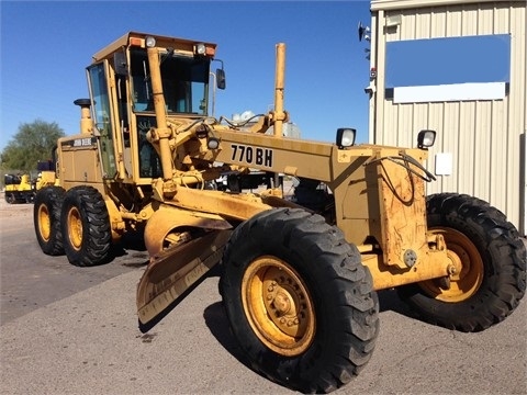  Deere 770BH de segunda mano en venta Ref.: 1408119277129752 No. 3