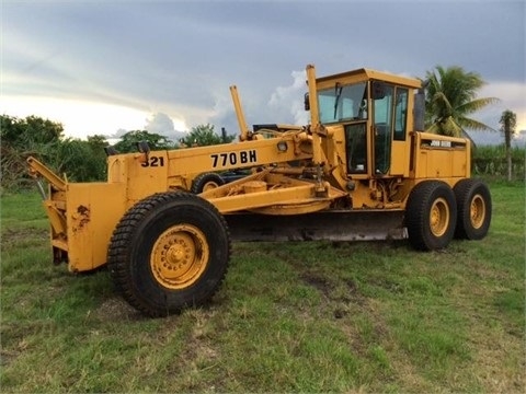  Deere 770BH en venta Ref.: 1408121373860601 No. 3