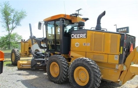 Motoconformadoras Deere 672G