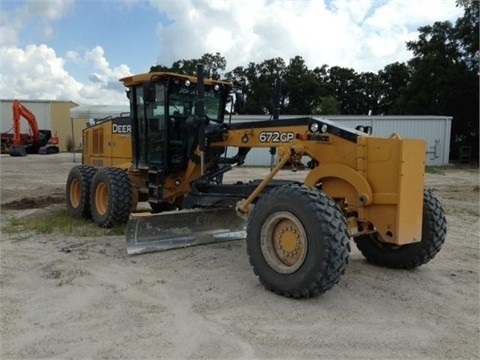 Motoconformadoras Deere 672G