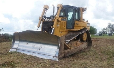 Dozers/tracks Caterpillar D6T