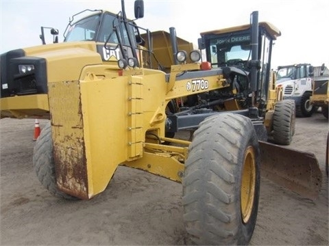 DEERE 770D de medio uso en venta Ref.: 1409333342912249 No. 2