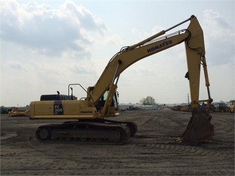 KOMATSU PC300 en venta Ref.: 1409788566260453 No. 2