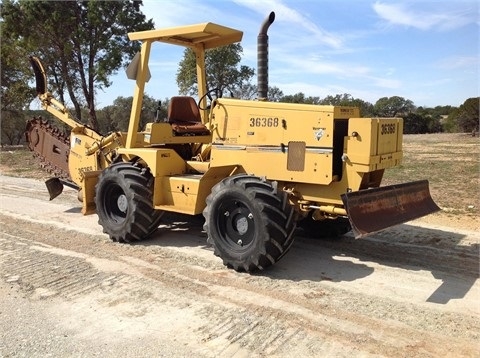 Trencher Vermeer V8550