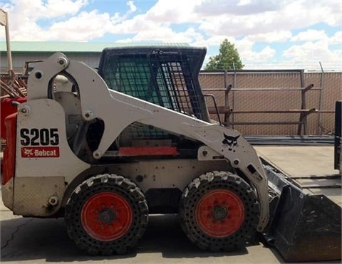 Minicargadores Bobcat S205