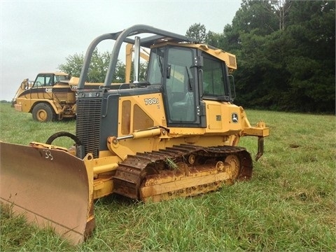 DEERE 700J de segunda mano en venta Ref.: 1411605971665073 No. 2