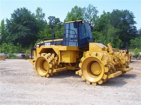 Compactadoras Suelos Y Rellenos Caterpillar 825G