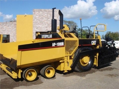 Pavers Caterpillar AP-1000B