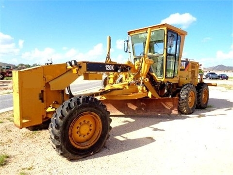 Motoconformadoras Caterpillar 120K seminueva en perfecto estado Ref.: 1412956900433308 No. 2