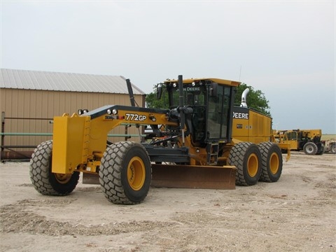 Motoconformadoras Deere 772GP