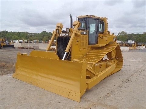 Dozers/tracks Caterpillar D6T