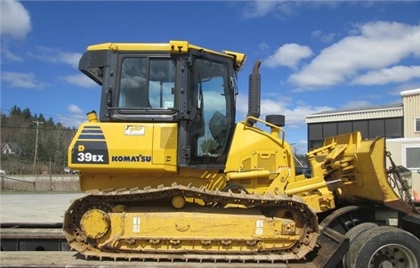 Tractores Sobre Orugas Komatsu D39EX en venta, usada Ref.: 1413262067435135 No. 3