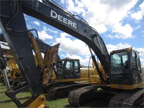 Excavadoras Hidraulicas Deere 200D de medio uso en venta Ref.: 1413569097369550 No. 2